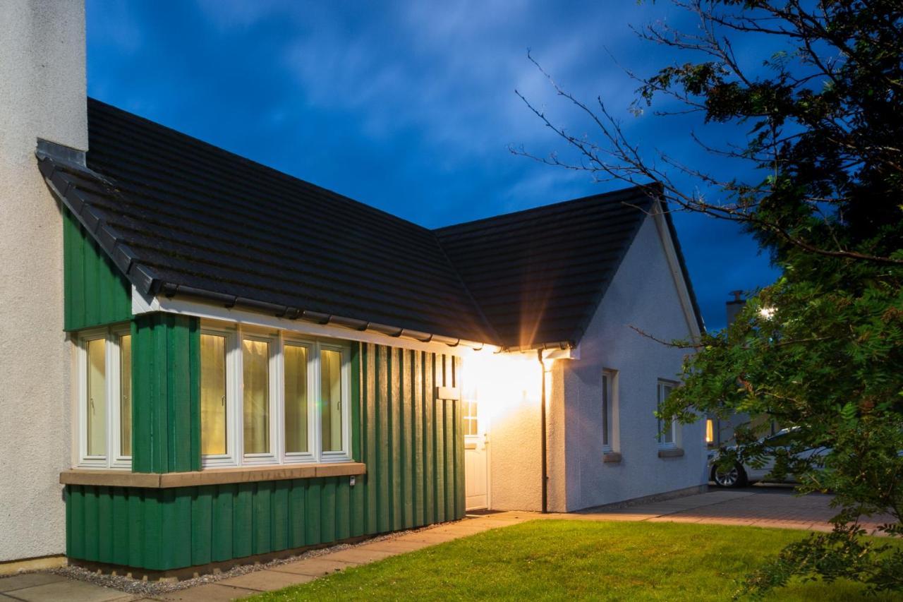 Tigh Na Lochan Aviemore Exterior photo